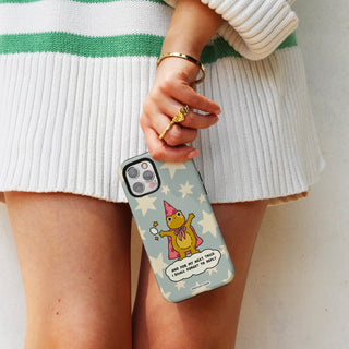 6.Lifestyle 01 Tough Case iPhone 16.jpg