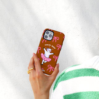 8.Lifestyle 03 Tough Case iPhone 16 copy.jpg