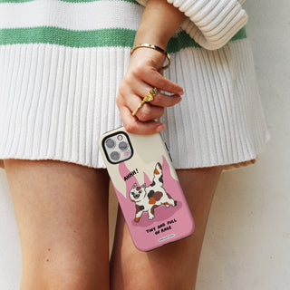 6.Lifestyle 01 Tough Case iPhone 16.jpg