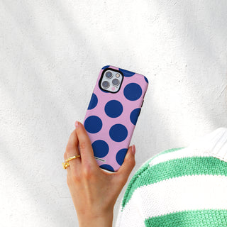 8.Lifestyle 03 Tough Case iPhone 16 copy.jpg