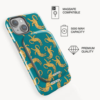 2.Powerbank on phone.jpg