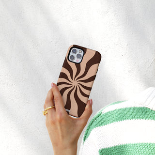 8.Lifestyle 03 Tough Case iPhone 16 copy.jpg global-all