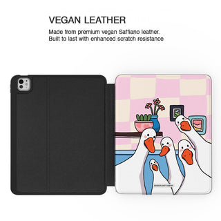 Curious Geese Checkered - iPad Pro 13 (8th Gen) - Vegan leather.jpg
