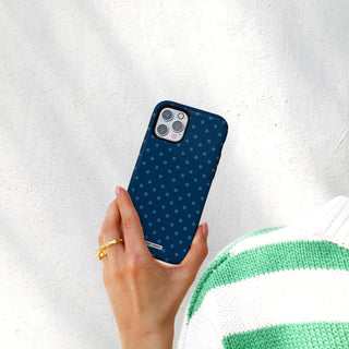 8.Lifestyle 03 Tough Case iPhone 16 copy.jpg