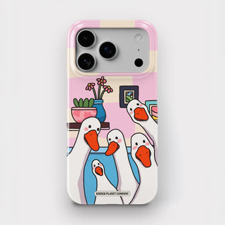 Curious Geese Checkered Snap Phone Case