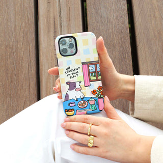 'Un Croissant Sil Vois Plait' Checkered Cow Phone Case