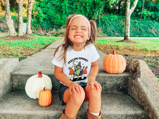 'Feeling Spooky' Kid's Halloween T-shirt