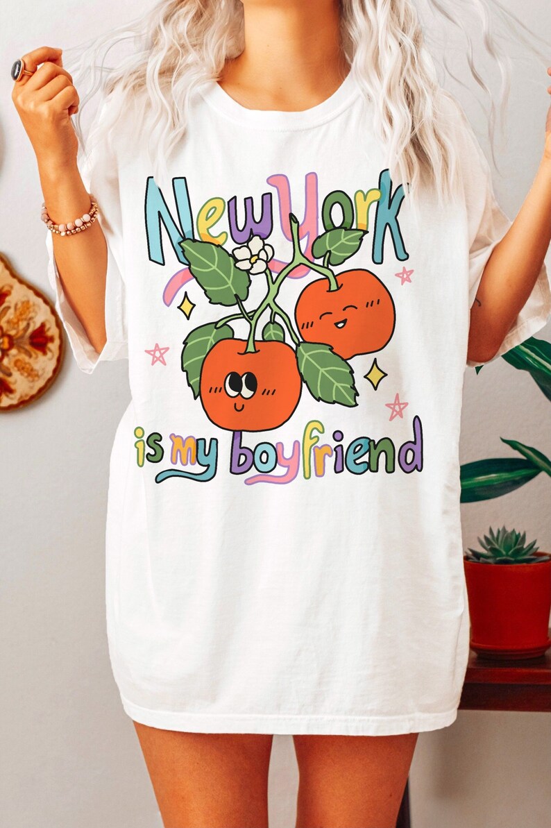 'New York Is My Boyfriend' T-shirt